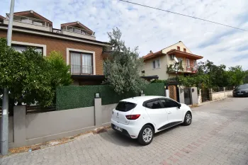 Triplex Calis villa close to seaside and promenade